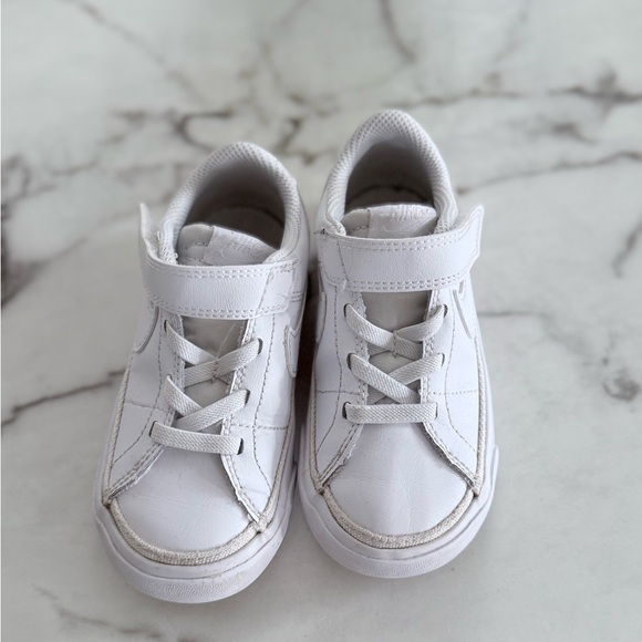 Nike Kids White Sneakers - Picture 7 of 10